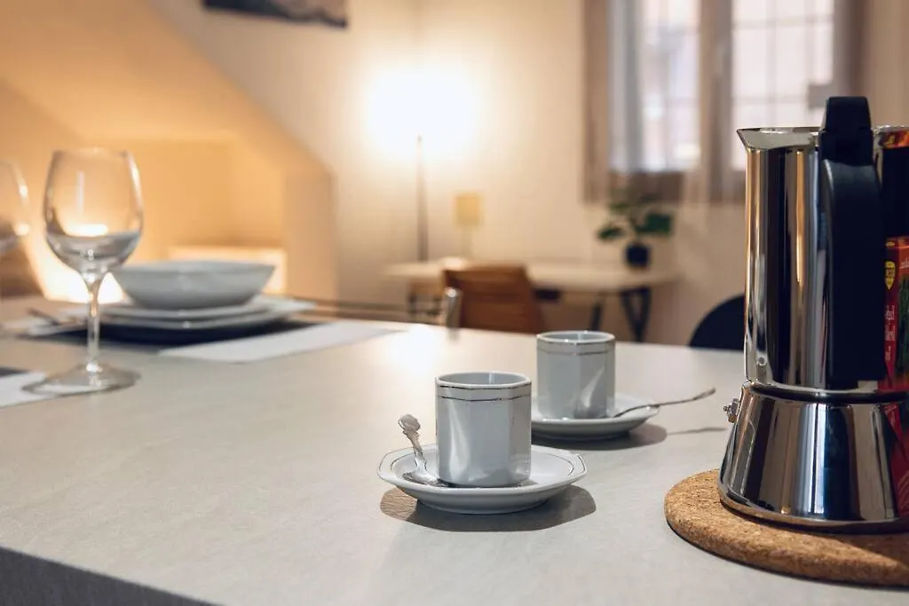 Apartment Loft - Comfort Studio - 10M Piazza Maggiore Bologna Italy